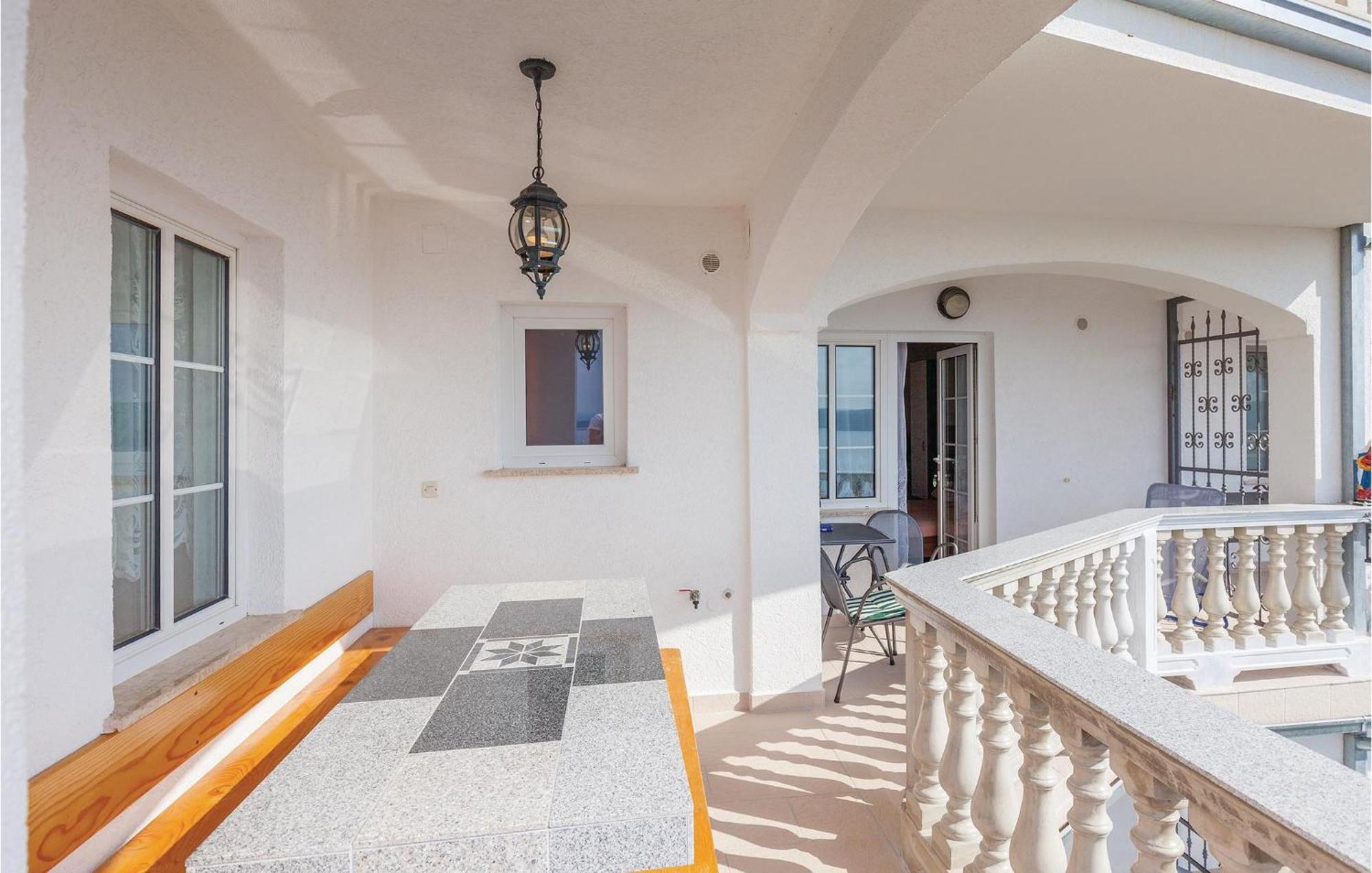 Nice Apartment In Crikvenica With Kitchen Eksteriør billede